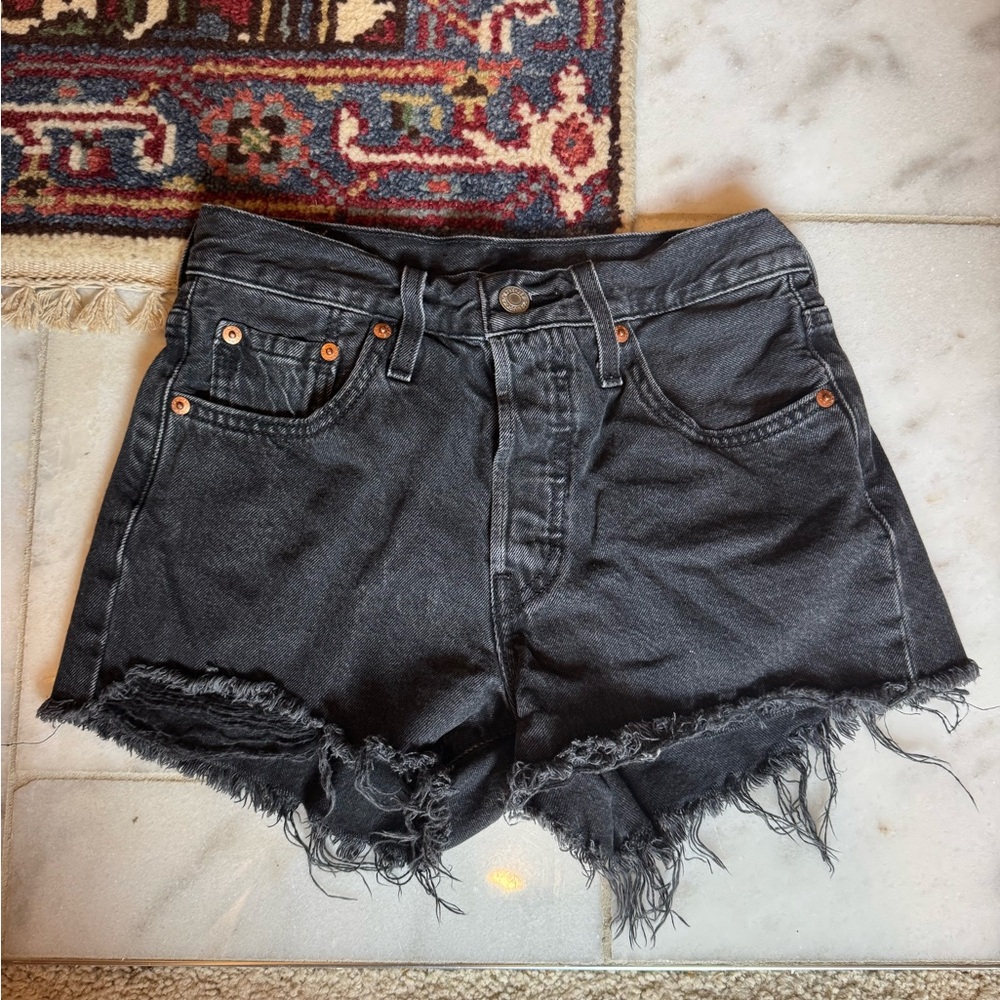 Levi’s 501 cutoffs